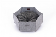 Felt cat basket with cushion. Cozy retreat and cat bed, cat nest, felt bed, felt basket, pet bed (light gray)